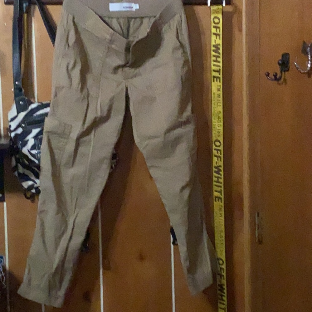 🤎🍪Cute Tan Capri pant with side pockets🍪🤎